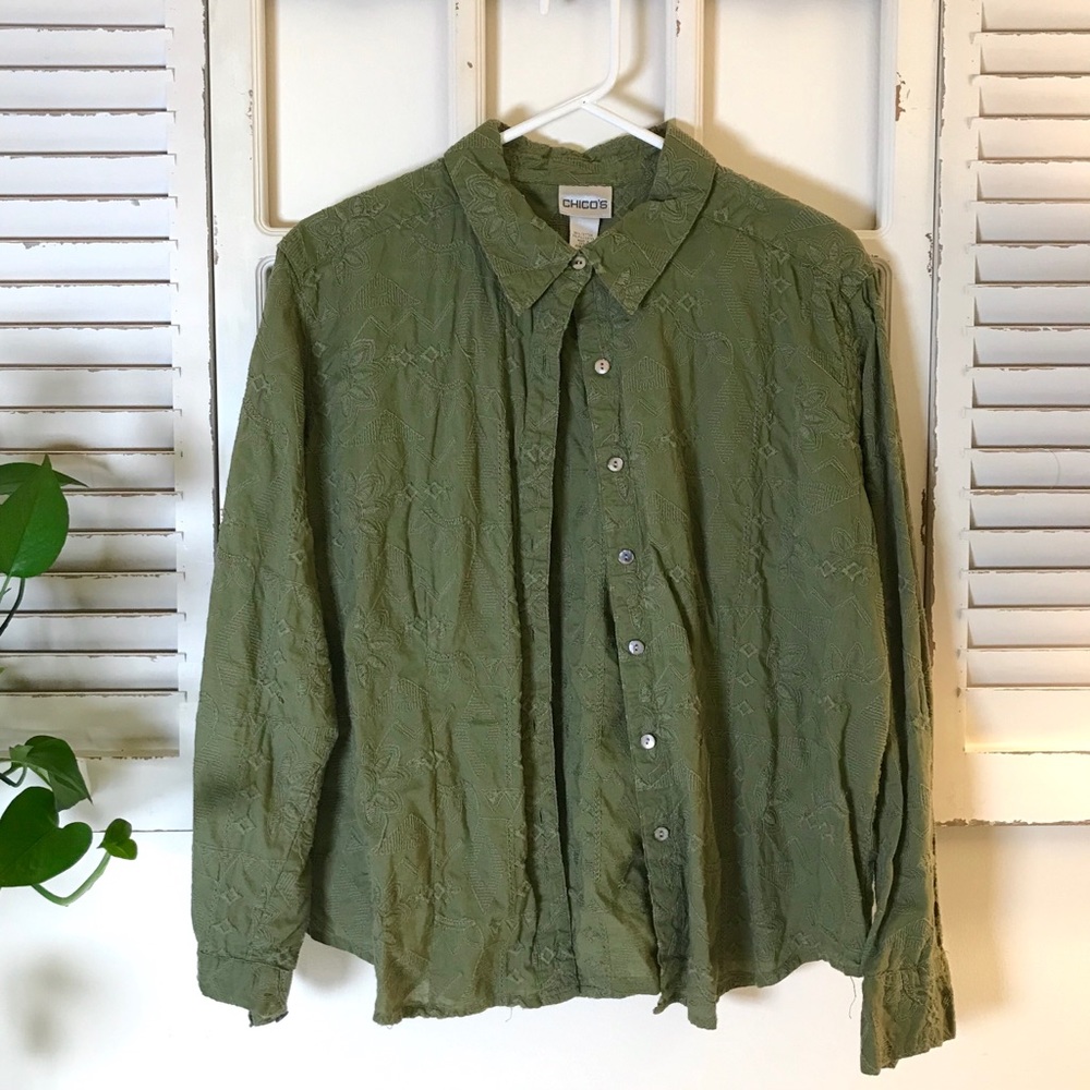 Chico’s Green Top with Embroidery